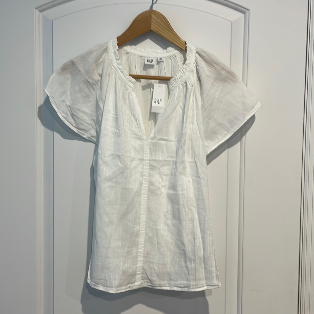 Splitneck Flutter Sleeve Top